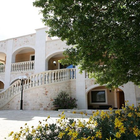 Holiday Gli Archi Фазано Екстериор снимка